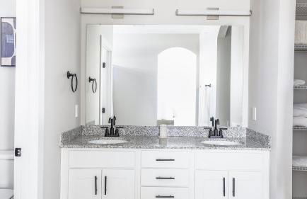 Landing Stylish 2BD Pool Courtyard - Foto 24