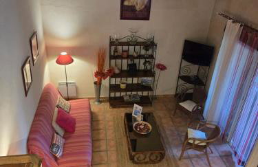 Appartement spacieux à Arles avec piscine et jardin partagé - Foto 9