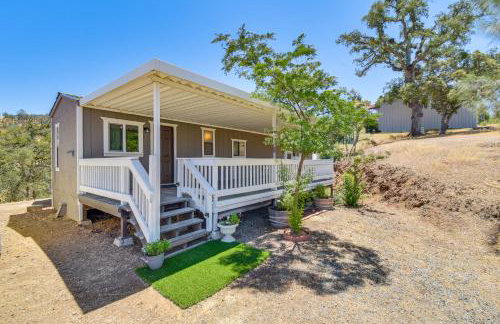 La Grange Home with Covered Patio and Gas Grill! - Foto 3