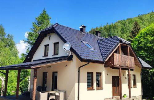 Dom nad rzeką - Foto 1