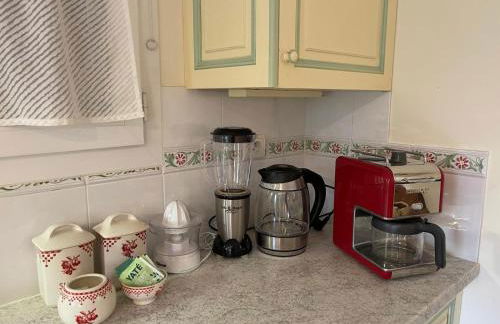 Villa Nicole avec piscine & jardin privés, parking dans le cœur du Luberon, proche Gordes, Roussillon, Goult, Bonnieux - Foto 16