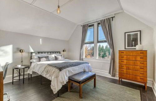 Landmark 23 - Photo 13