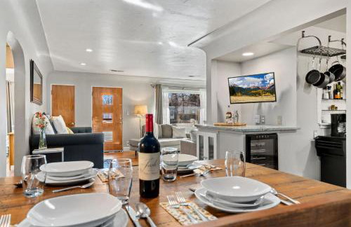 Historic Mountain Ave Bungalow - Walk Everywhere! - Foto 49