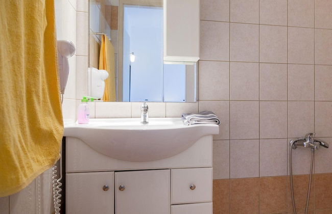 Villa Cherry Large Private Pool Walk to Beach Sea Views A C Wifi Car Not Required - 2180 - Foto 11