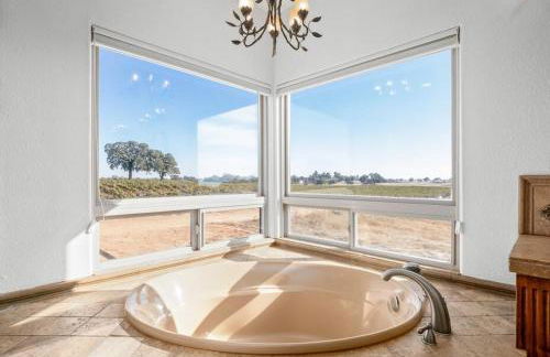 Luxury 4 Acre Estate - Pickleball, Pool, Hot Tub! - Foto 63