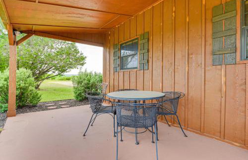 Cozy Strawn Cabin with Pool Access - Near Lake! - Foto 19