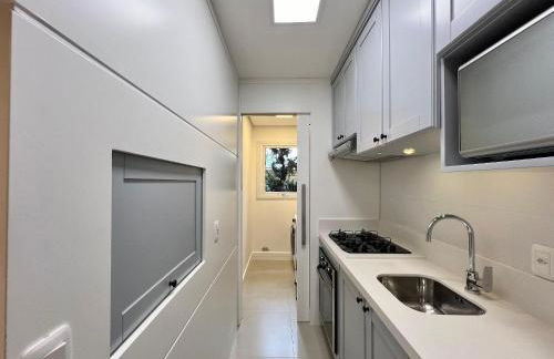 Casa de Pedra 2 Suítes e Piscina by Achei Gramado - Photo 13