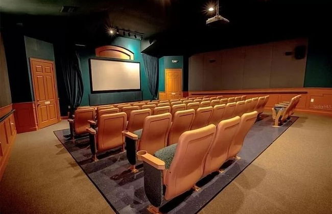 Vacation Resort Home Right Outside Of Disney World Parks With Private Pool 4 Bedroom Home by RedAwning - Foto 41