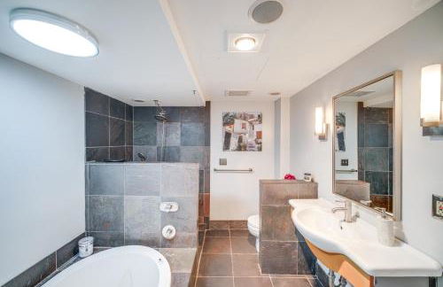 Dtwn Cleveland Loft-Style Condo Walk to Stadiums! - Foto 18