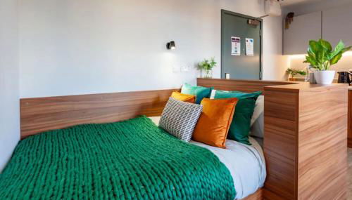 Students Only Straits Egham - 40 mins to Waterloo - Direct Bus to Heathrow - Foto 3