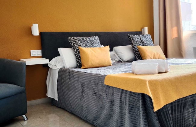 Apartamentos El Velero - Foto 2