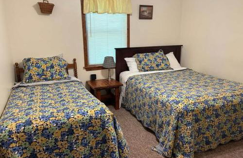 Deluxe Cabin #15 with Hot Tub on Patoka Lake in Southern Indiana - Foto 8