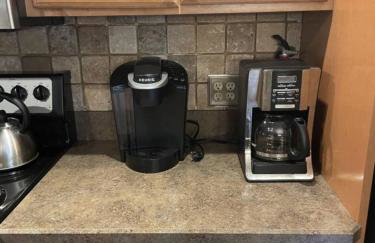 Secluded and Cozy Townhome at Tripp Lake - Foto 24