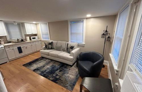 Cute and Cozy Apt Near Historic Downtown Sanford - Foto 1