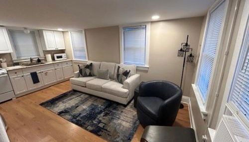 Cute and Cozy Apt Near Historic Downtown Sanford - Foto 1