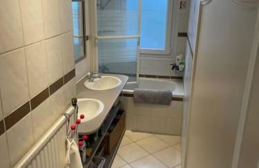 Appartement entier climatisé - parking privé - Foto 5