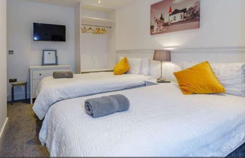 Tenby Heights, 5 en-suites, Parking & Garden - Photo 35