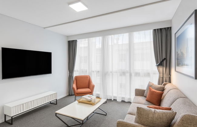 Meriton Suites Adelaide Street, Brisbane - Photo 31