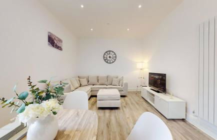 Spacious three bedroom apartment with Valley views - Foto 4