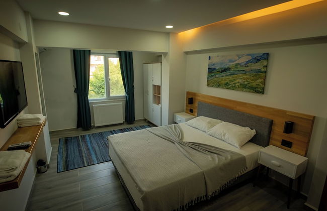 Royalova Hotel - Photo 20