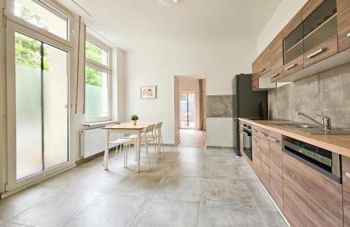 Tolstov Apartments - 4 Zimmer Wohnung mit Terrasse - Foto 11