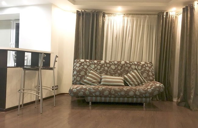 Apartment on Okeanskiy Pr. 100 - Photo 3