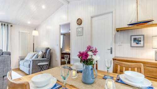 Rosemary Lodge - Photo 5