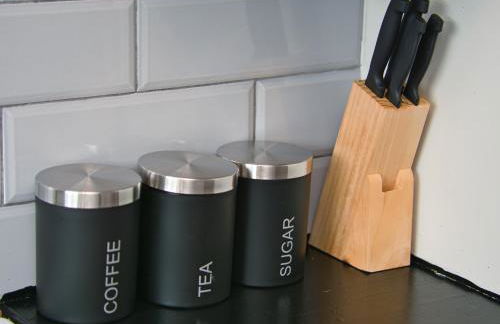 Cosy 3 bed with Parking- Family and Contractors - Foto 14