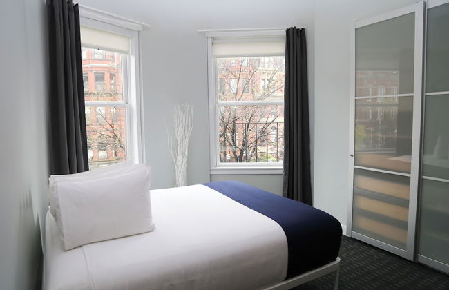 Maverick Suites at 245 Newbury St - Photo 15
