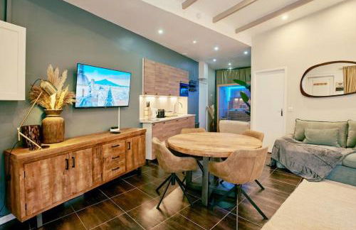 Versailles Jacuzzi - Sauna - RDC 2 - Foto 22