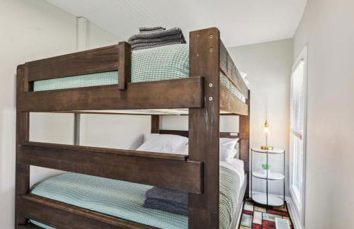 Spacious Home with Game Room - 9 mins from Cedar Point - Foto 19