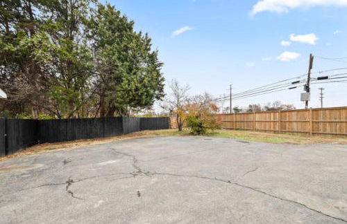 Two Dulles homes 1 price sleeps 16 w-EV parking - Foto 37