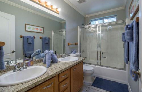 Coburn Cabin @ Country Club Game Room New Central AC Pet and Family-Friendly - Photo 18