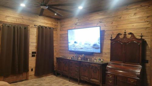 Raka Ranch Barndominium - Foto 4