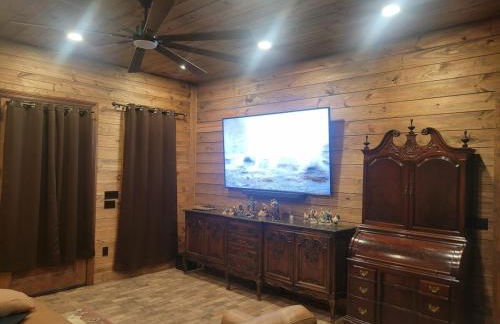 Raka Ranch Barndominium - Foto 4