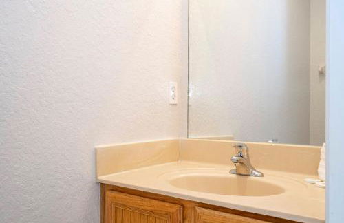 Cozy 4BR Regal Oaks close to Disney - Foto 52