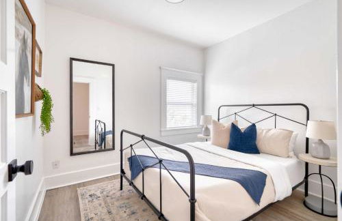 The 2BR Soul Lounge - 91 WalkScore - Photo 12