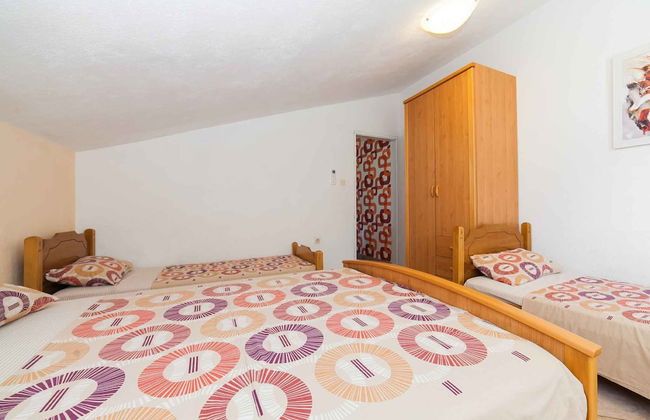 Maki Apartments - Photo 10