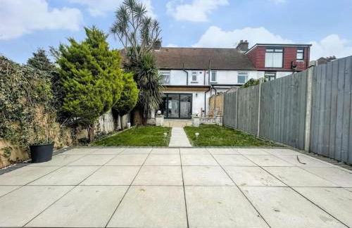 Beautiful Bright Three Bedroom House in Brighton and Hove with free parking - Foto 14