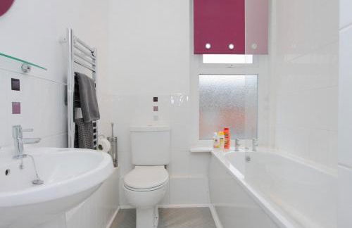 Lovely Victorian House - Photo 8