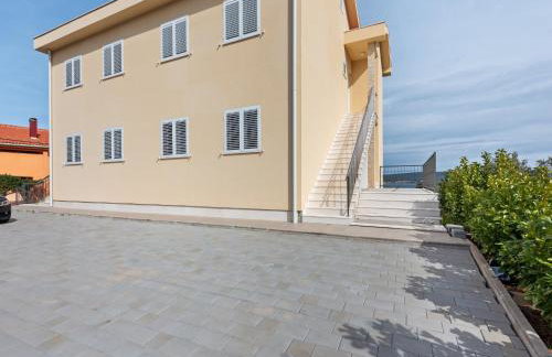 Simplistic Apartment in Neviđane near Sea beach - Foto 32
