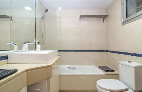 Duplex vistas mar con piscina - Photo 10