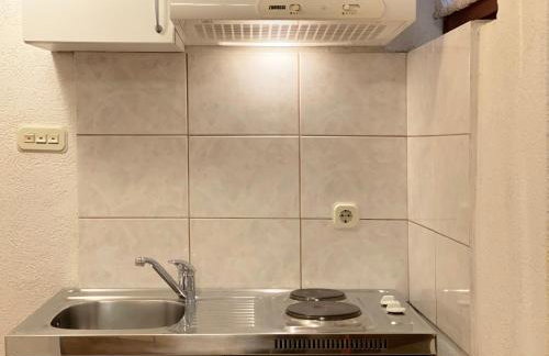 Homey 1 bedroom Apt 5 min Walk to Split Old Town & Bacvice Beach - Photo 34