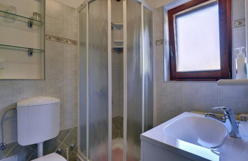 Villa in Cehici with Private Pool & Terrace - Foto 45