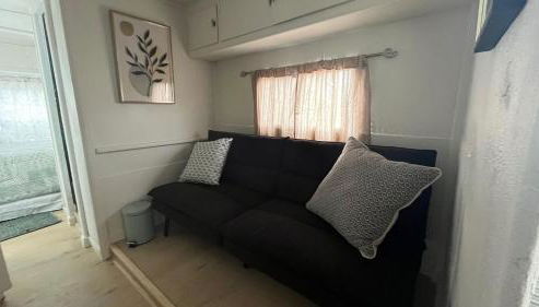 Cozy 1-bedroom mobile home with WiFi, AC in charming Silver City - Foto 4