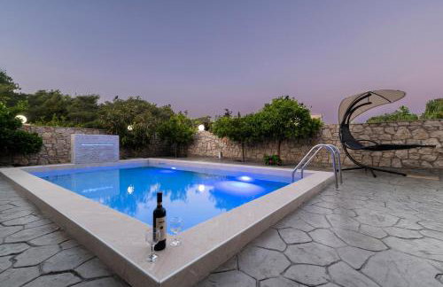 Greek Style Ground Floor Apartment & Pool - Foto 1