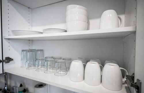 Comfy 1BD1BA Riverside Apt W QueenBdLaundryTV - Foto 30