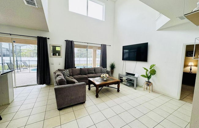 7/6.5 Beautiful Vacation Home With Private Pool, and Much More!! - Foto 35