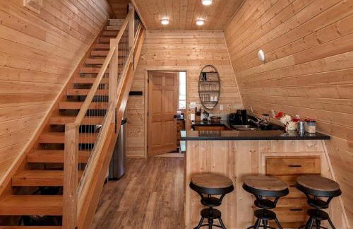 Incredible Sunset at Beachfront Glamping Cabin on Private, Herron Island with Fire Pit and Kayaking near Olympia, Washington - Foto 16