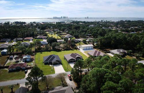 Sunshine State Escape 3 Mi to Navarre Beach! - Foto 26